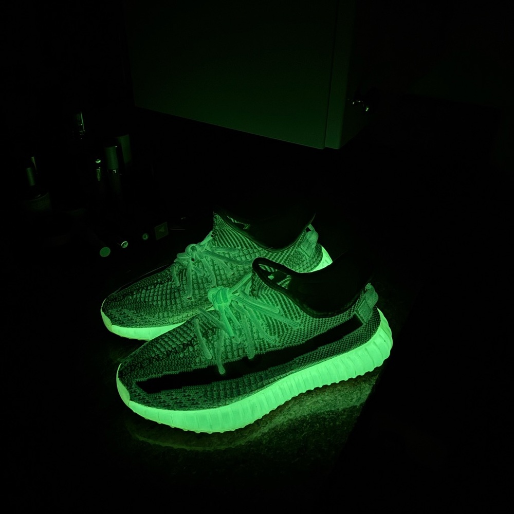 Adidas Yeezy Boost 350 V2 GLOW REFLECTIVE